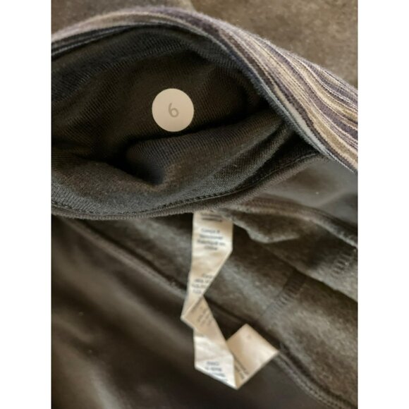 Lululemon Groove Crop Size 6 Leggings - Picture 7 of 9